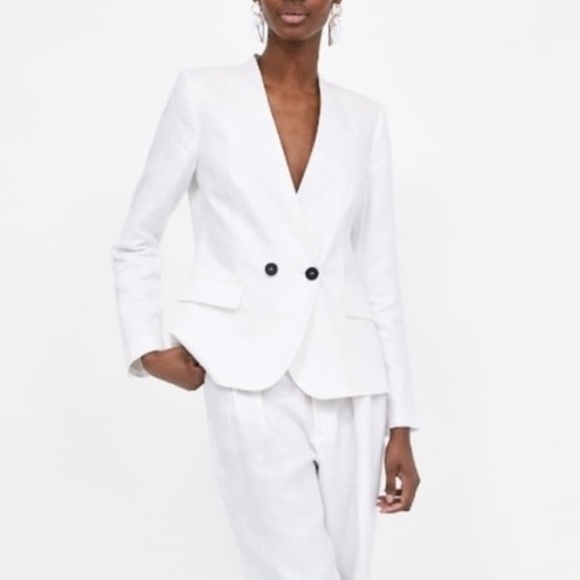 White Blazer with Black Detailing - Picture 1 of 9